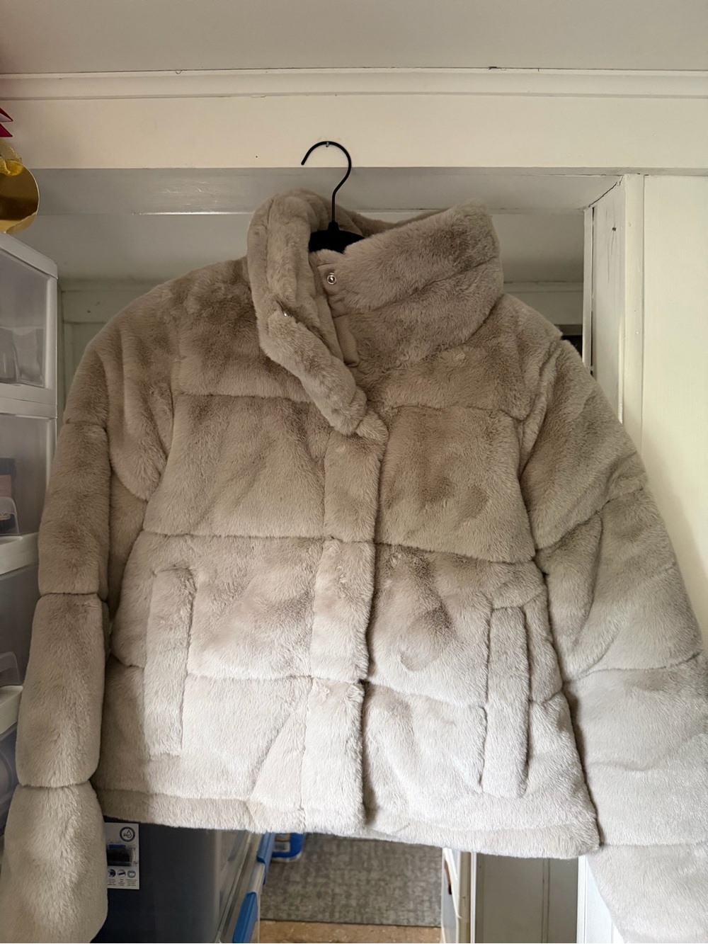 Abercrombie & Fitch Plush Teddy Jacket in Light Gray - Picture 5 of 6